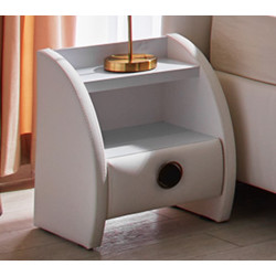 CRISTAL éjjeliszekrény – modern hálószobabútor